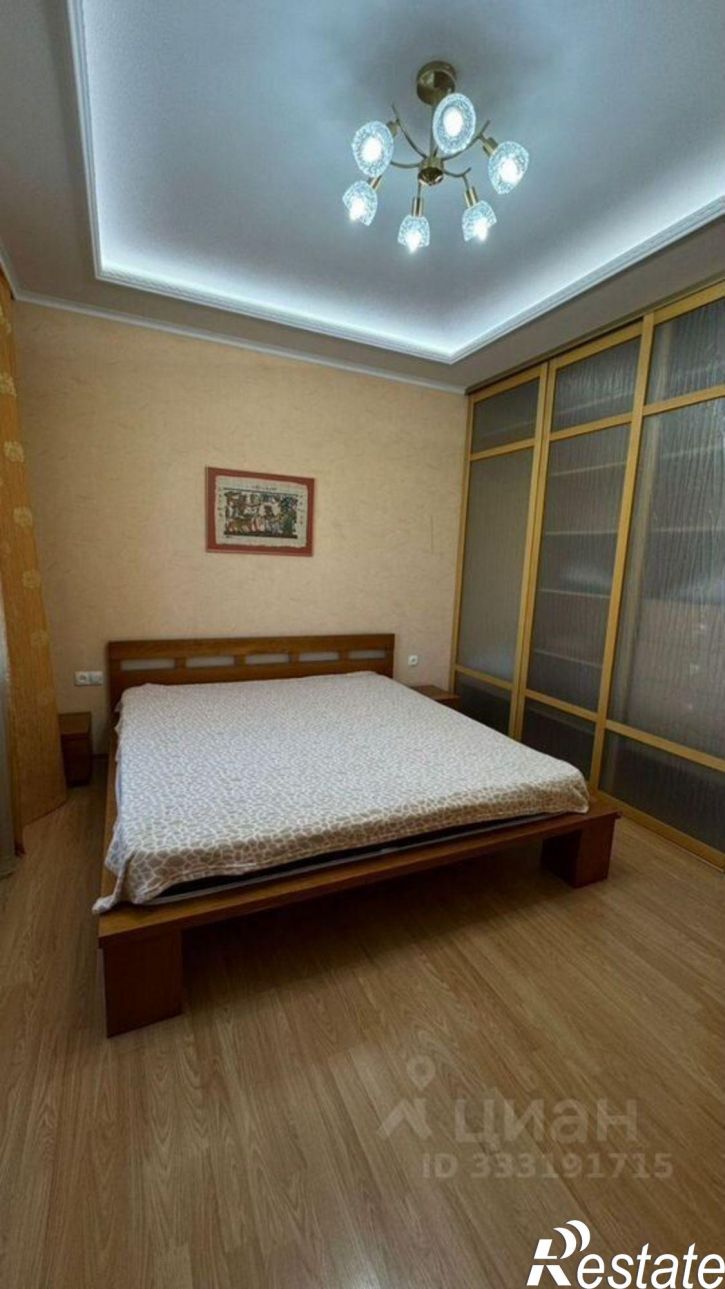 4-комн квартира Астрахань, улица Чалабяна, 7