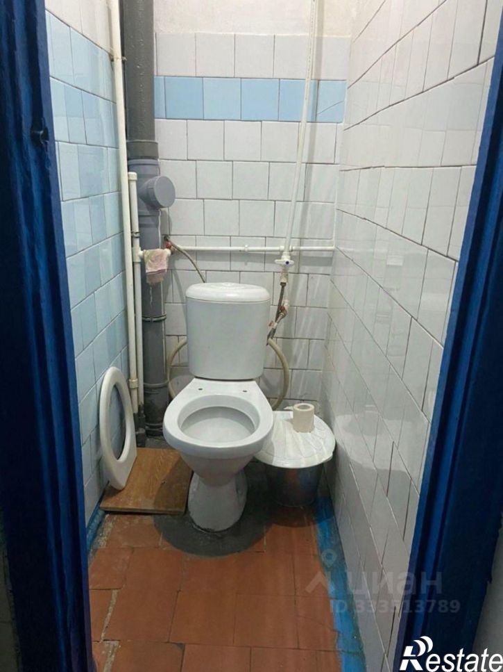 Комната пр-д Николая Островского, 12,  д. 12