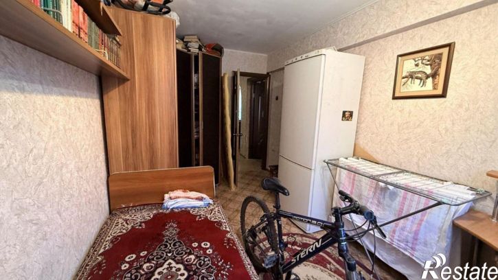 3-комн квартира улица Адмирала Нахимова, 137,  д. 137