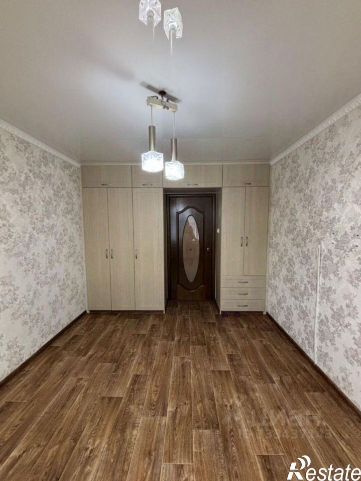 3-комн квартира улица Космонавтов, 2,  д. 2