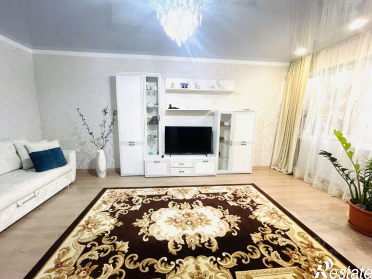 2-комн квартира улица Генерала Армии Епишева, 65,  д. 65