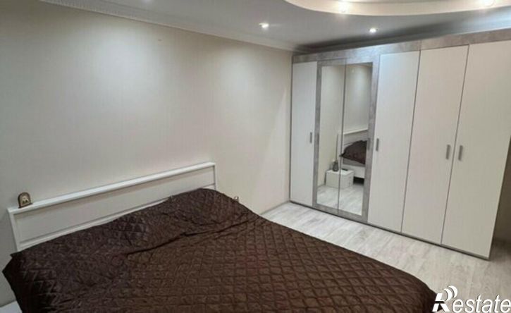 3-комн квартира Звёздная улица, 33,  д. 33
