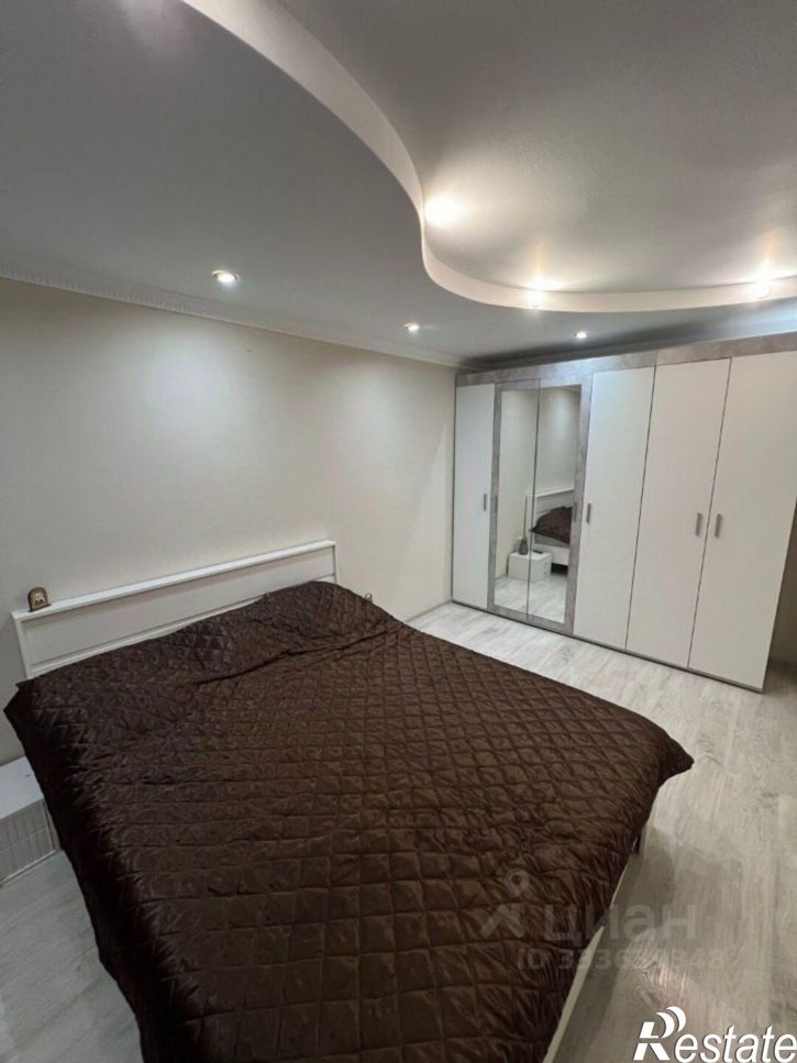 3-комн квартира Звёздная улица, 33,  д. 33