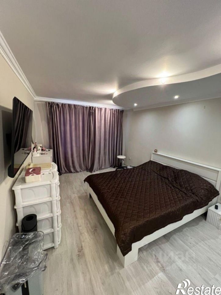 3-комн квартира Звёздная улица, 33,  д. 33