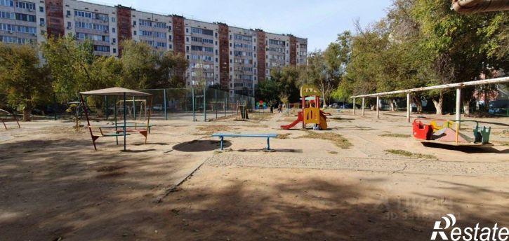 3-комн квартира улица Валерии Барсовой, 15,  д. 15