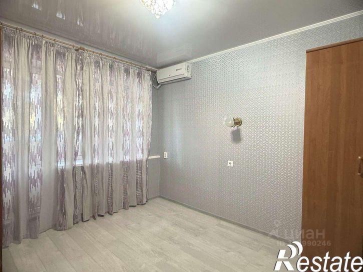 3-комн квартира улица Михаила Аладьина, 6,  д. 6