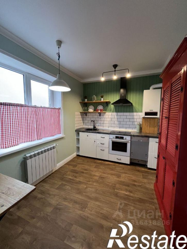 3-комн квартира улица Латышева, 3Е к1,  д. 3Е к1