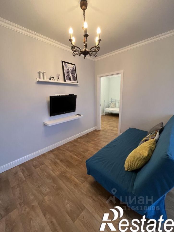 3-комн квартира улица Латышева, 3Е к1,  д. 3Е к1