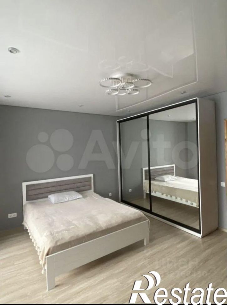 3-комн квартира улица Сен-Симона, 42 к5,  д. 42 к5