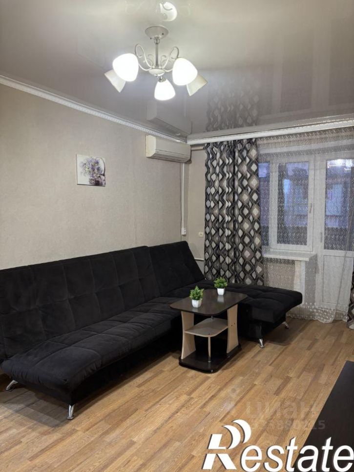 3-комн квартира улица Николая Островского, 61,  д. 61