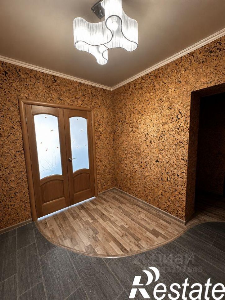 2-комн квартира улица Чугунова, 18,  д. 18