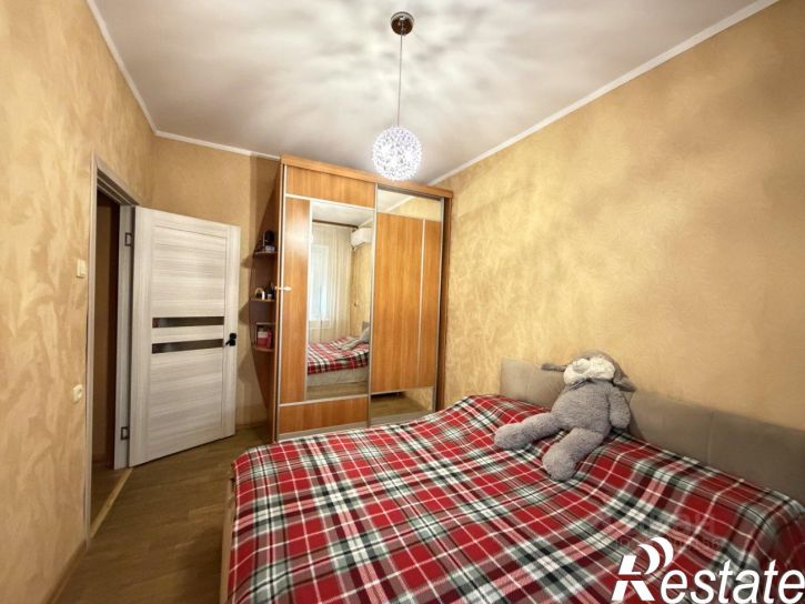 3-комн квартира улица Николая Островского, 150,  д. 150
