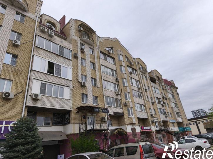 4-комн квартира Бакинская улица, 122,  д. 122