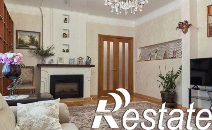 4-комн квартира улица Сен-Симона, 33 к1,  д. 33 к1