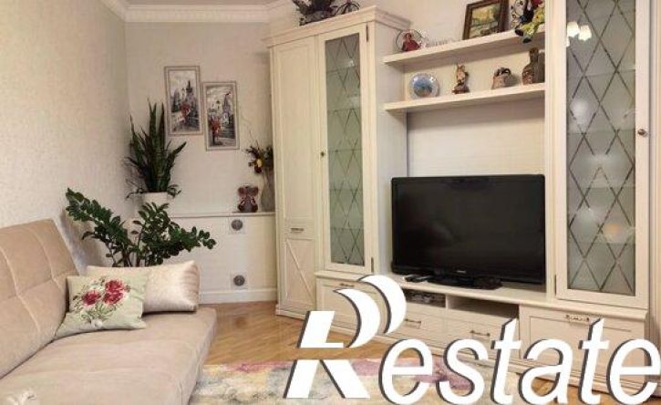 4-комн квартира улица Сен-Симона, 33 к1,  д. 33 к1