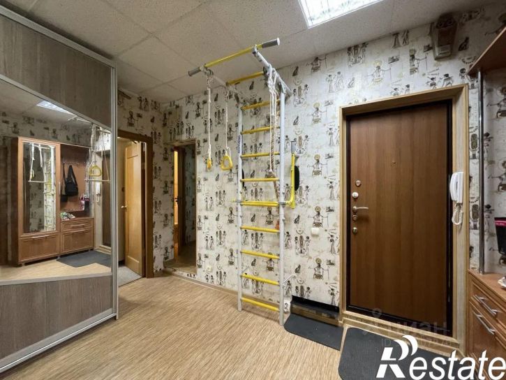 3-комн квартира улица Валерии Барсовой, 4,  д. 4
