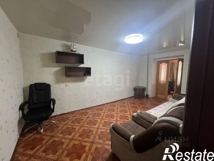 3-комн квартира улица Косиора, 11,  д. 11