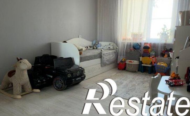 3-комн квартира улица Химиков, 8,  д. 8
