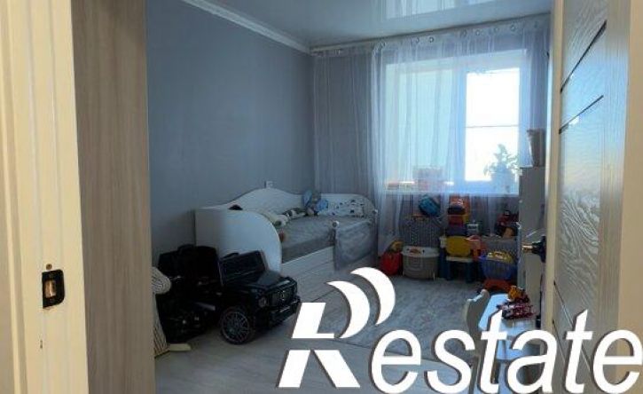 3-комн квартира улица Химиков, 8,  д. 8