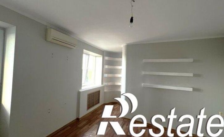 3-комн квартира Тамбовская улица, 32,  д. 32