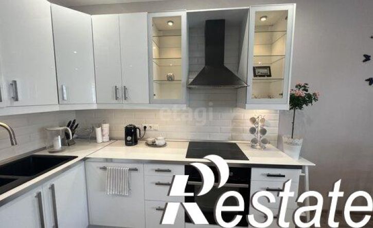 3-комн квартира улица Сен-Симона, 42 к3,  д. 42 к3