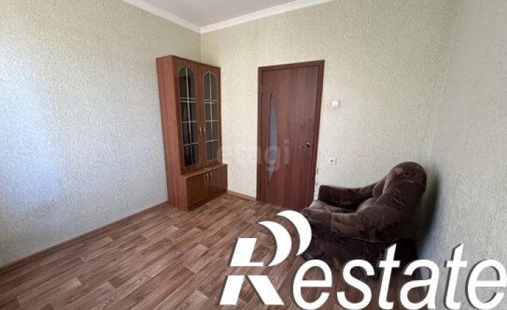 3-комн квартира улица Куликова, 83,  д. 83