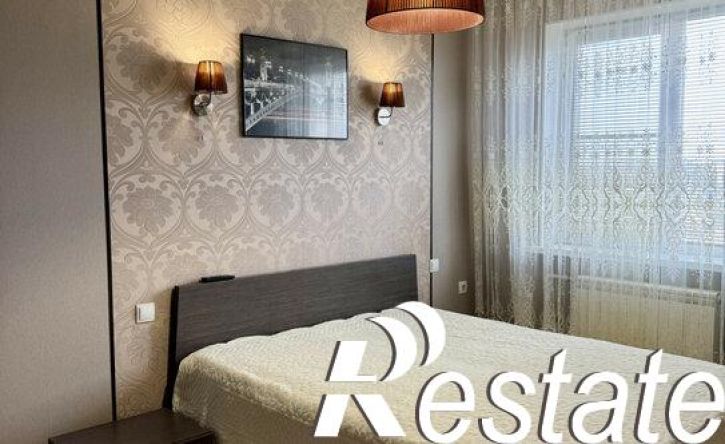 3-комн квартира улица Куликова, 83,  д. 83