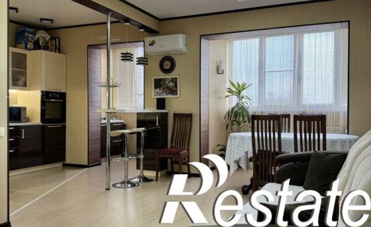 3-комн квартира улица Куликова, 83,  д. 83