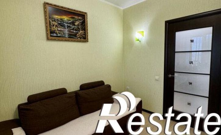3-комн квартира улица Куликова, 83,  д. 83